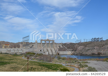 Davis Dam Hydroelectric Power Plant on the Arizona side of the Colorado River 64269529