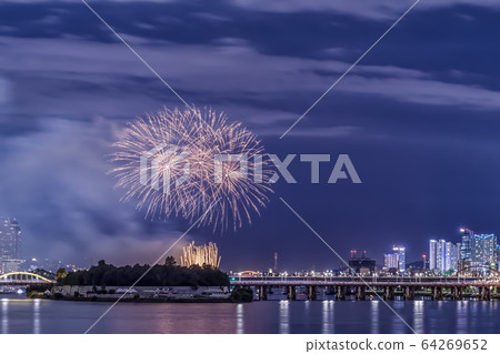 Fireworks, Fireworks Festival, Han River, Seoul 64269652