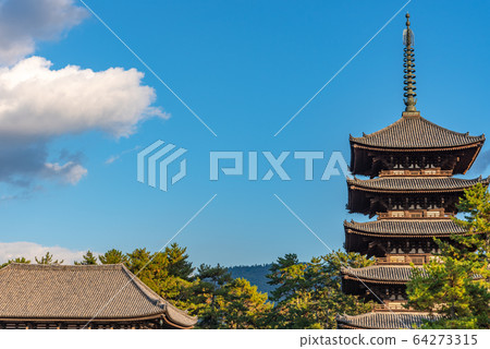 奈良興福寺五層塔 64273315