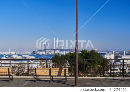 Yokohama port seen from the hill park with a view of the port 64274451