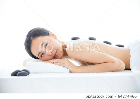 美容女人按摩水療雅詩蘭黛放鬆的人素材 美容女人按摩水療雅詩蘭黛放鬆的人素材 64274460