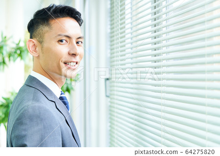 Businessman Businessman 64275820
