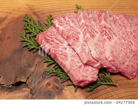 Yonezawa beef 64277908