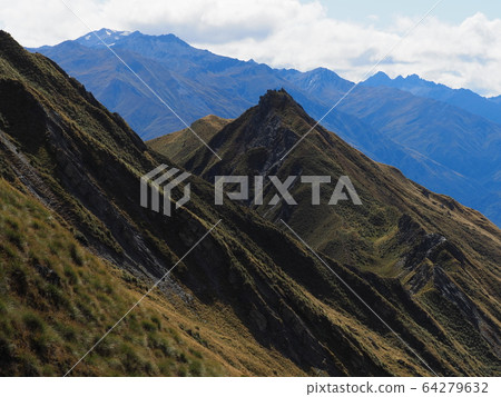 New Zealand-Wanaka landscape 64279632