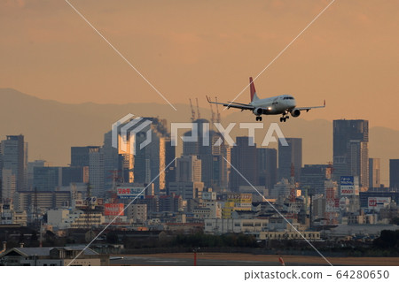 城市機場 64280650