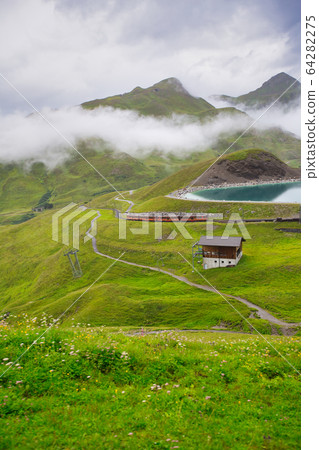 瑞士阿爾卑斯 瑞士阿爾卑斯 64282275