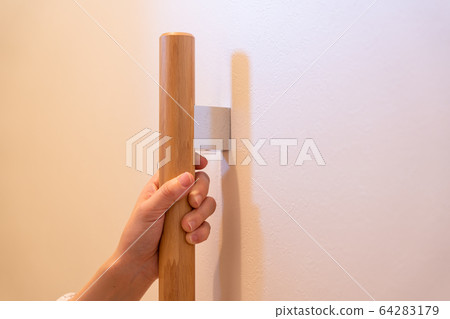 Railing hand women 64283179