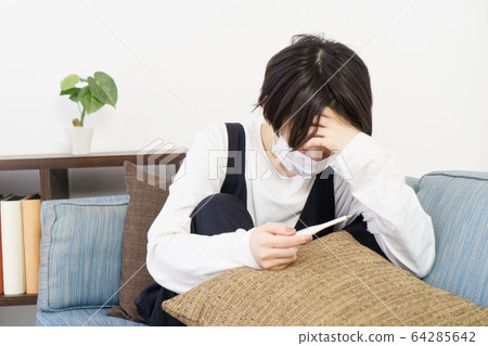  在家工作 64285642