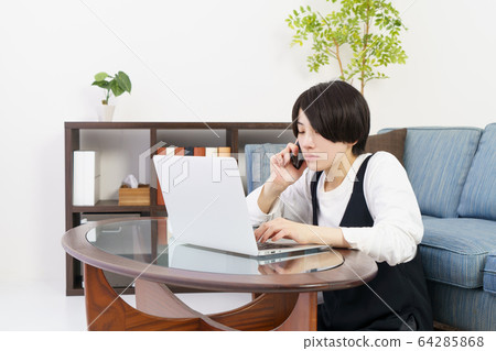 Telework Women at home Telework Women at home 64285868