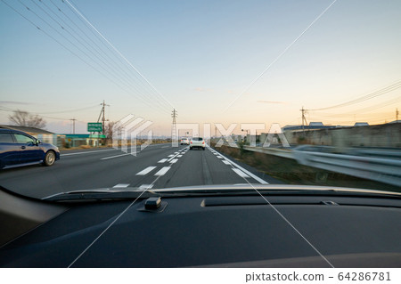 Expressway drive driving overtaking lane Expressway drive driving overtaking lane 64286781