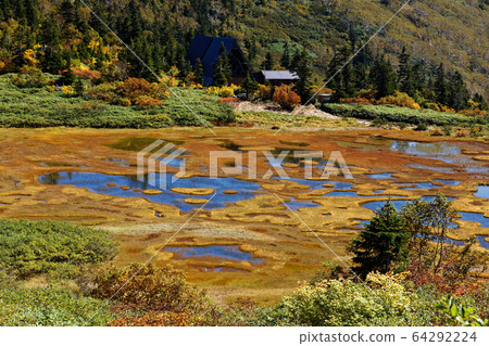 Autumn Myoko Mountains, Takaya Pond Marshland and Takaya Pond Hutte Autumn Myoko Mountains, Takaya Pond Marshland and Takaya Pond Hutte 64292224
