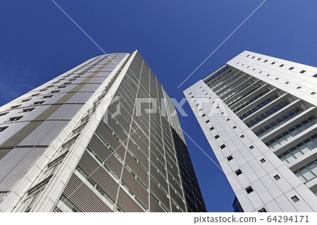 skyscraper  64294171