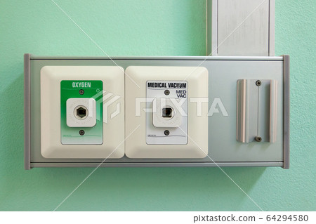 Oxygen distribution point and medical vacuum in Oxygen distribution point and medical vacuum in 64294580