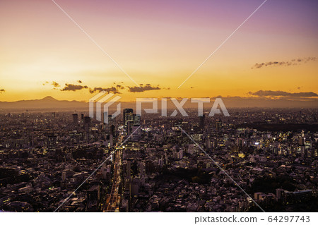 Tokyo cityscape, Shibuya area, Mt.Fuji far view sunset 64297743