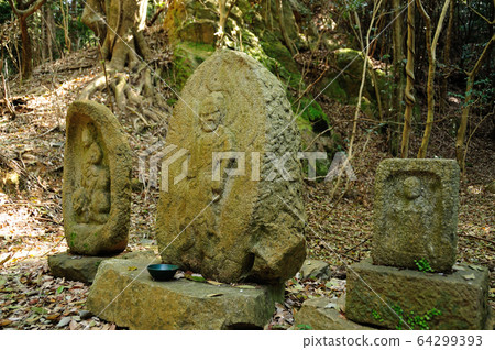 高鳥山岩屋Fudoson 64299393