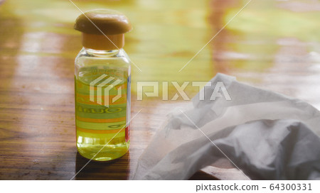 Polio vaccine vaccination bottle and Hand Sanitizer napkin 64300331