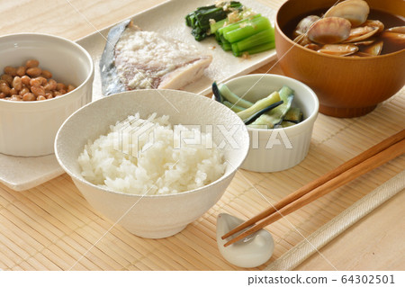 Japanese breakfast 64302501