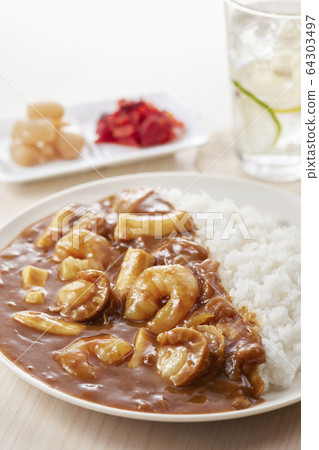 seafood curry 64303497
