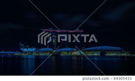濱海灣金沙酒店因新的冠狀病毒流行而關閉,並關閉了電源 濱海灣金沙酒店因新的冠狀病毒流行而關閉,並關閉了電源 64305433