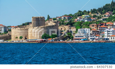 Kilitbahir castle in Turkey Kilitbahir castle in Turkey 64307530