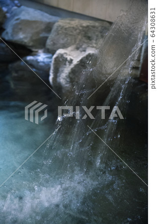 Hot spring 64308631