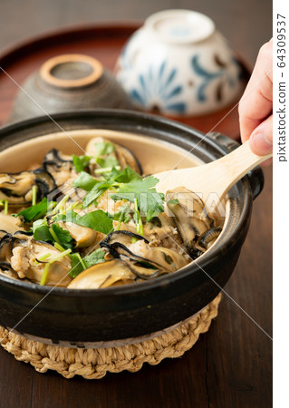Oyster rice Oyster rice 64309537