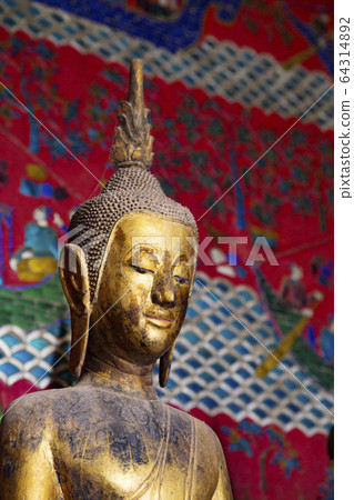 天皇Wat Schonton佛像 64314892