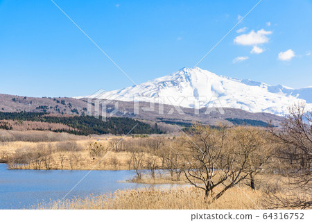 余雪的鳥海山 64316752