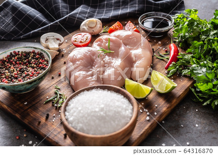 Raw chicken breasts, soy sauce, mushrooms 64316870