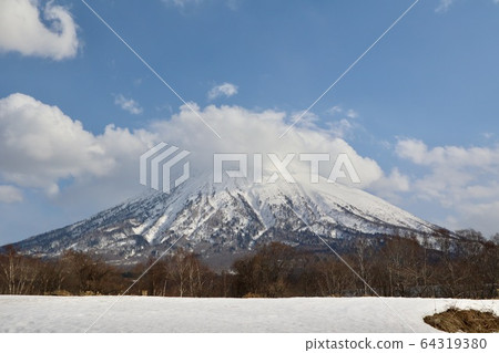 Mt. Yotei in March 64319380
