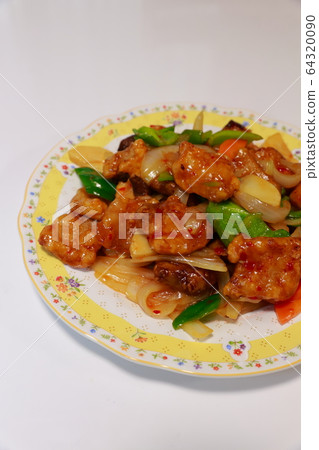 sweet and sour pork	 64320090