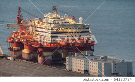 Hotel barge (residential barge) Hotel barge (residential barge) 64323754