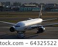 Shining passenger aircraft 64325522