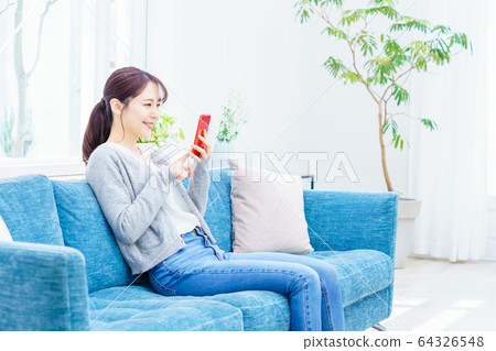少婦智能手機生活 少婦智能手機生活 64326548