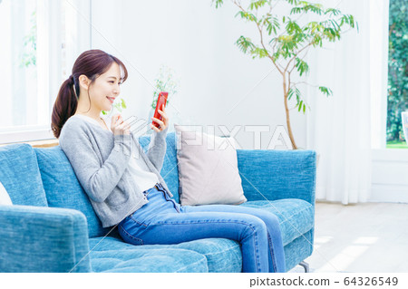 少婦智能手機生活 少婦智能手機生活 64326549