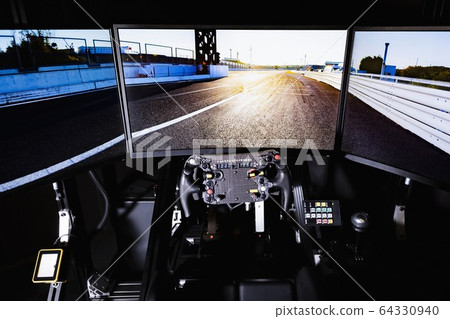 Driving simulator Driving simulator 64330940