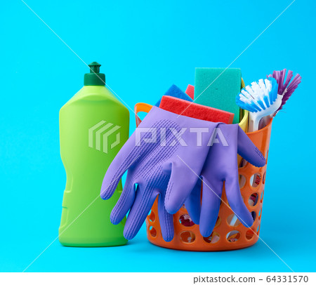 orange basket with washing sponges, rubber orange basket with washing sponges, rubber 64331570