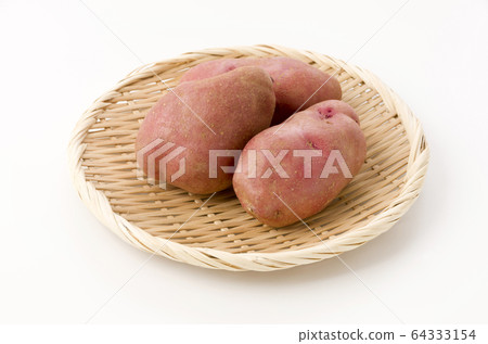 Red potatoes Red potatoes 64333154