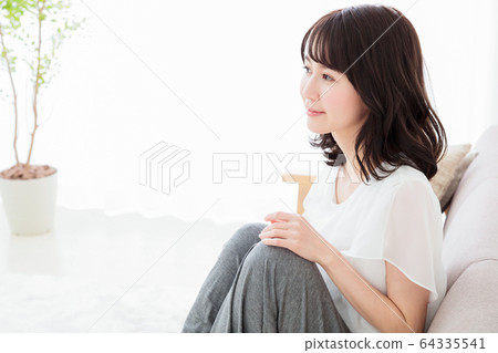 女士年輕女性生活方式休閒 64335541