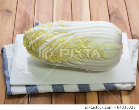 Korean fresh organic vegetable cabbage Korean fresh organic vegetable cabbage 64336322