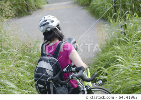 Cycling Road Racer Bicycle Female 30s Healthy Lifestyle Sports Cycling Road Racer Bicycle Female 30s Healthy Lifestyle Sports 64341962