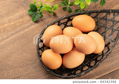 一個雞蛋 64342398