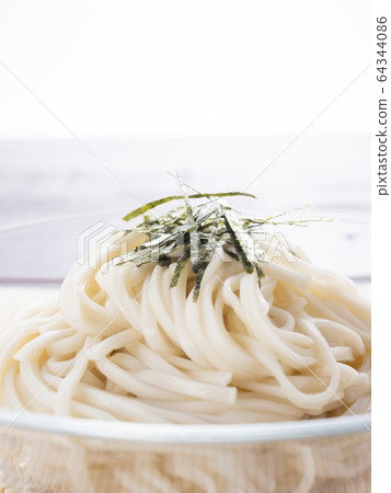 Zaru udon 64344086