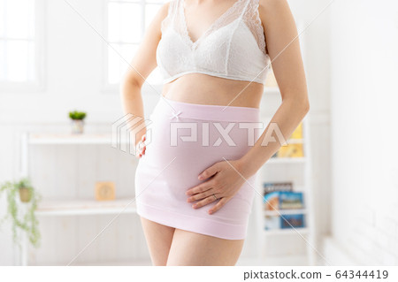 Maternity Dog's Day Belly Roll 64344419