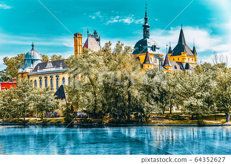 Vajdahunyad Castle (Hungarian-Vajdahunyad vara) 64352627