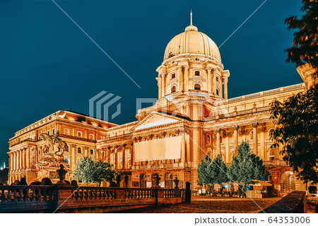 Budapest Royal Castle at night time. Hungary. 64353006