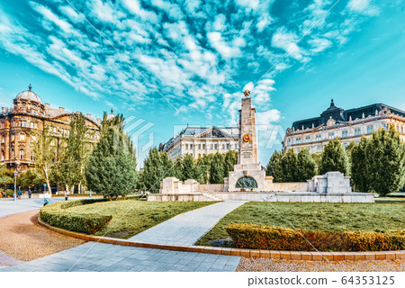 Liberty Square located in the Lipotvaros 64353125