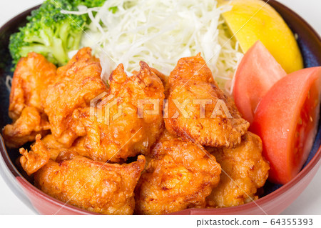 Fried chicken  64355393