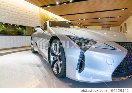 Spindle grille expressing precise gradation 64359341