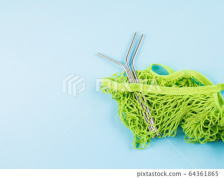 Stainless steel reusable straws in mesh bag Stainless steel reusable straws in mesh bag 64361865
